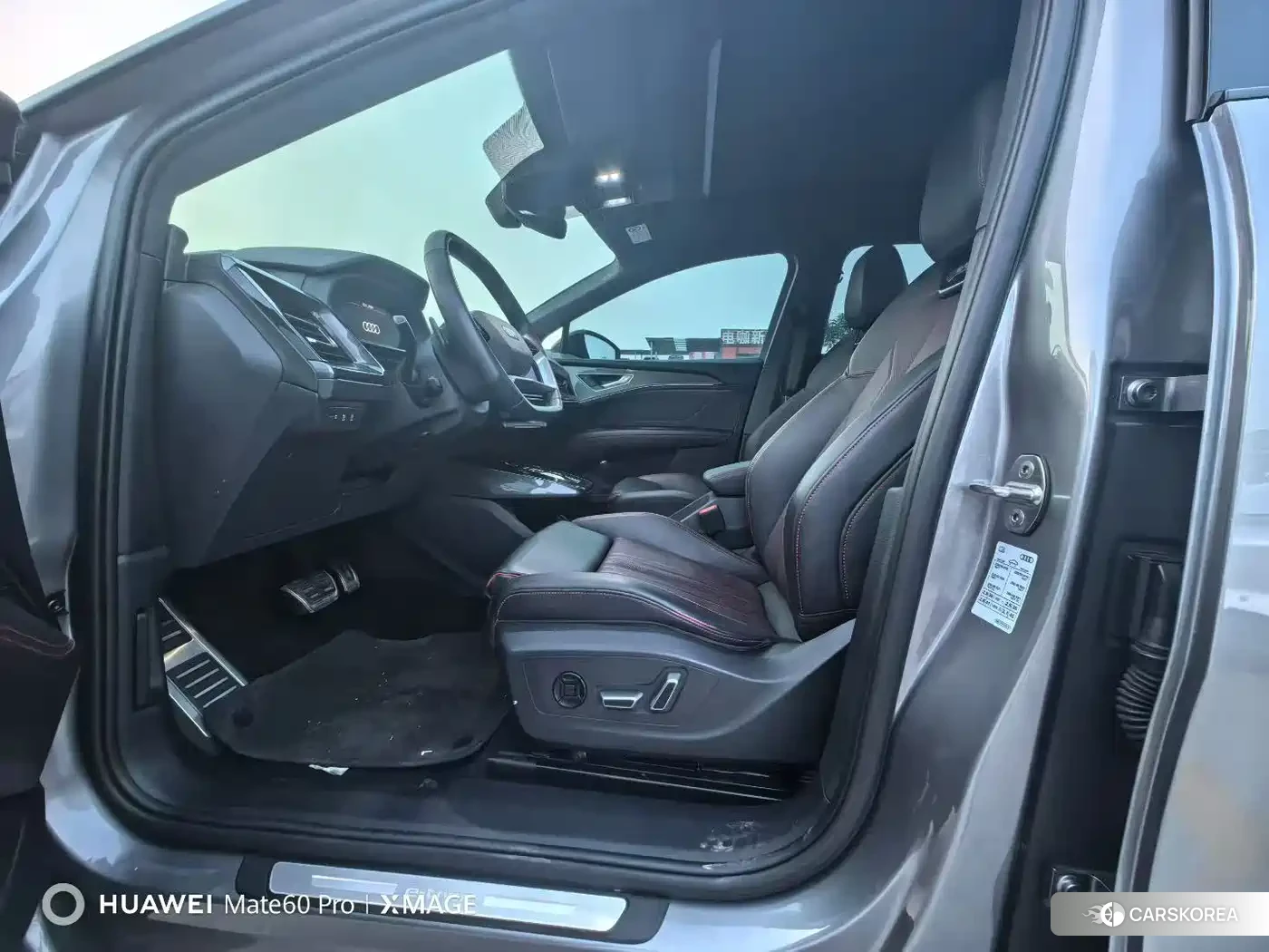 Audi Q5L 2022 Silver/gray из Китая, фото 5
