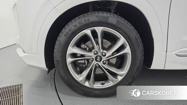 Hyundai Santa Fe TM id 4987762 из Кореи 31
