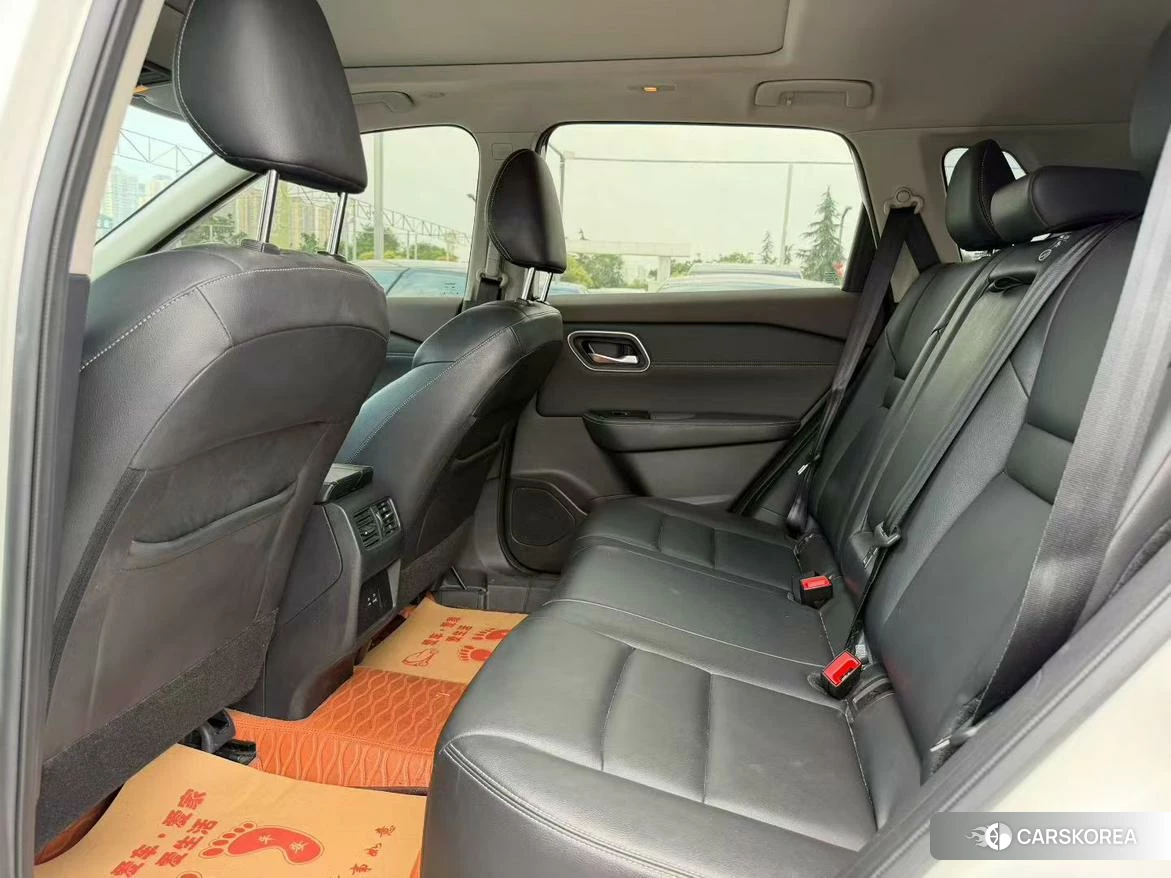 Nissan X-Trail 2021 Белый из Китая, фото 5