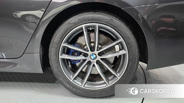BMW 5 Series (G30) id 5012627 из Кореи 27