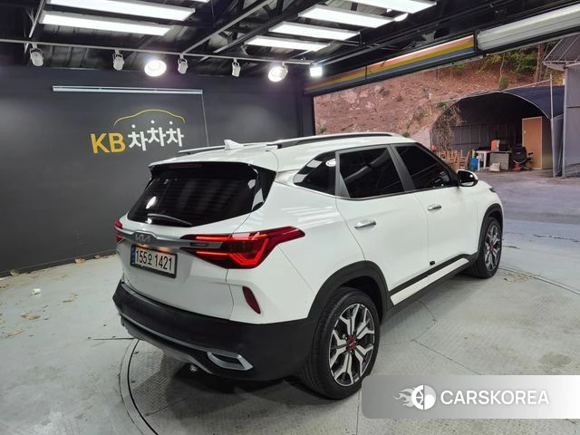 Kia Seltos id 5000696 из Кореи 15
