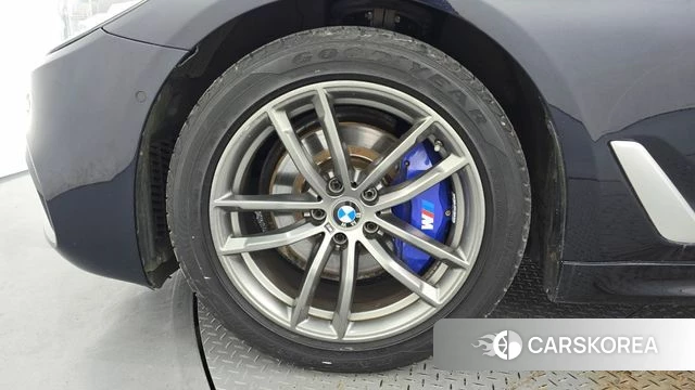BMW 5 Series (G30) id 5019033 из Кореи 30