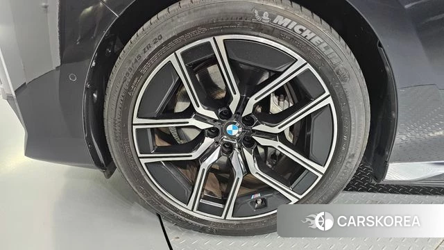 BMW i7 (G70) id 5002077 из Кореи 31