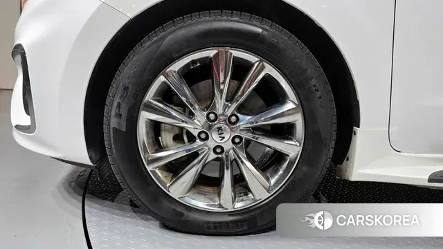 Kia The New Carnival id 3682446 из Кореи 15