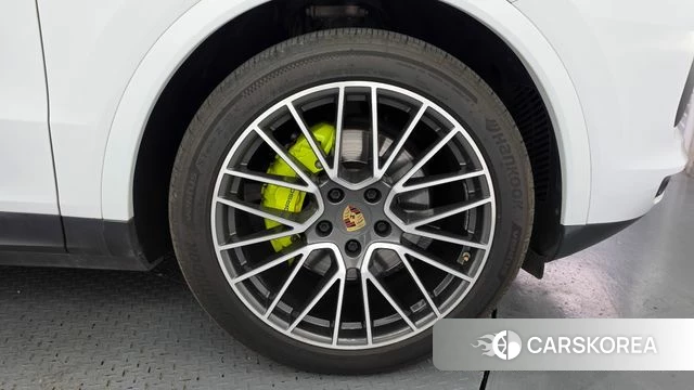 Porsche Cayenne (PO536) id 4987412 из Кореи 27