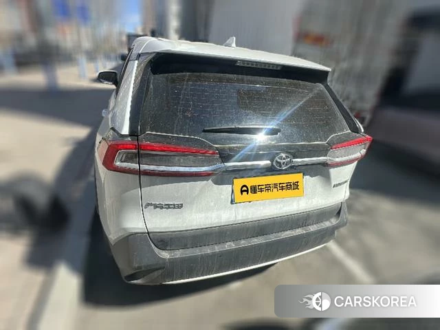 Toyota Wildlander 2022 Белый из Китая, фото 5