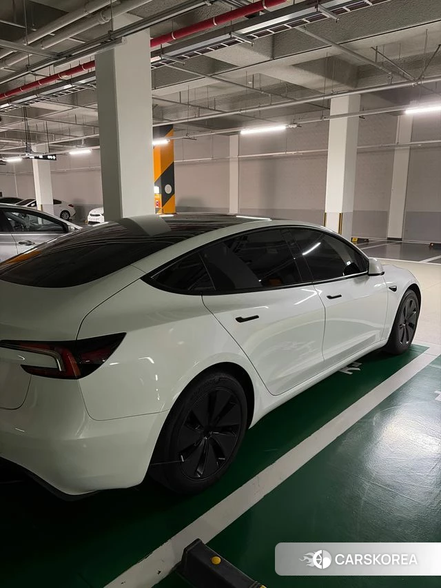 Tesla Model 3 2024 Белый из Кореи, фото 5