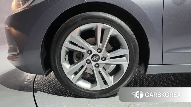 Hyundai Avante AD id 4722651 из Кореи 25
