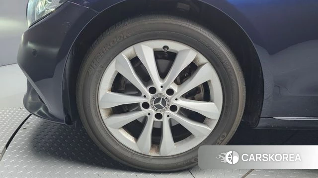 Mercedes-Benz C-Class W205 id 4983028 из Кореи 28