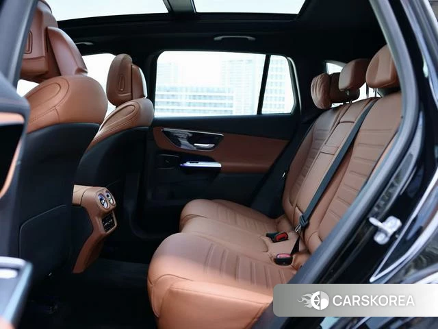 Mercedes-Benz GLC 2024 Черный из Китая, фото 5
