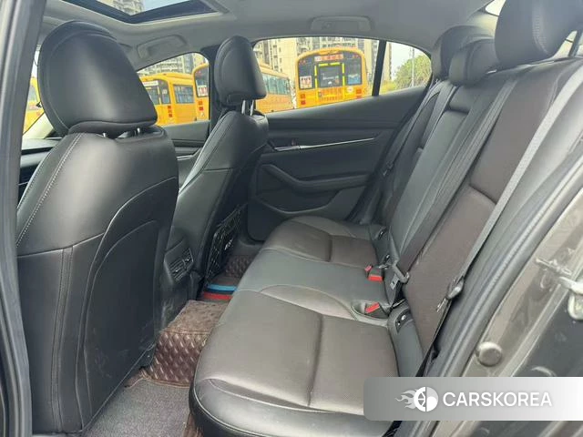 Mazda 3 2021 Темно-серый из Китая, фото 5