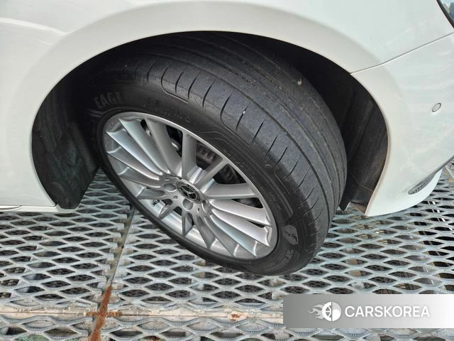Mercedes-Benz E-Class W213 id 5000677 из Кореи 15