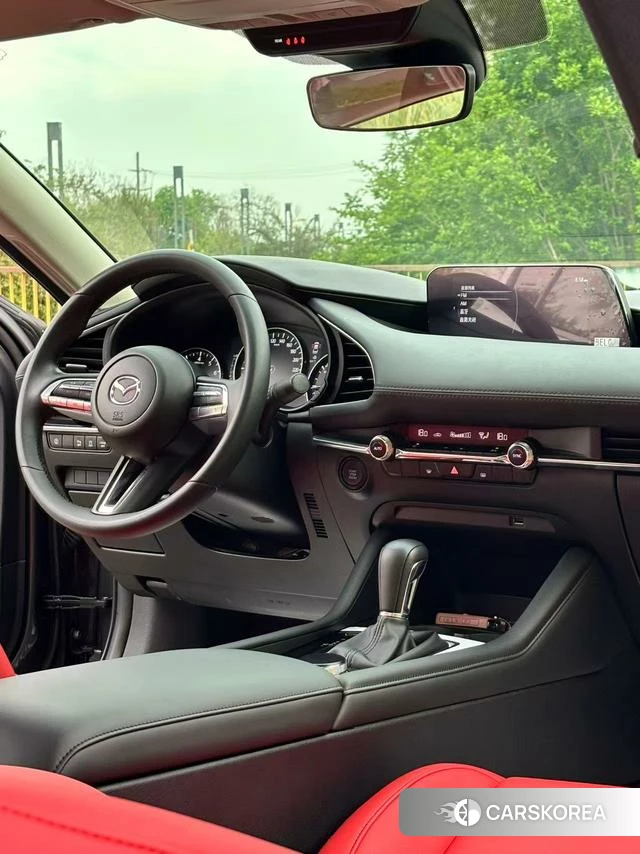 Mazda 3 2021 Темно-серый из Китая, фото 6
