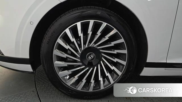 Hyundai Grandeur Hybrid (GN7) id 5001789 из Кореи 29