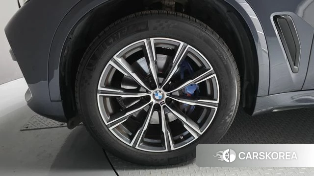 BMW X5 (G05) id 4855273 из Кореи 30