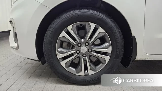 Kia The New Carnival id 3574228 из Кореи 15