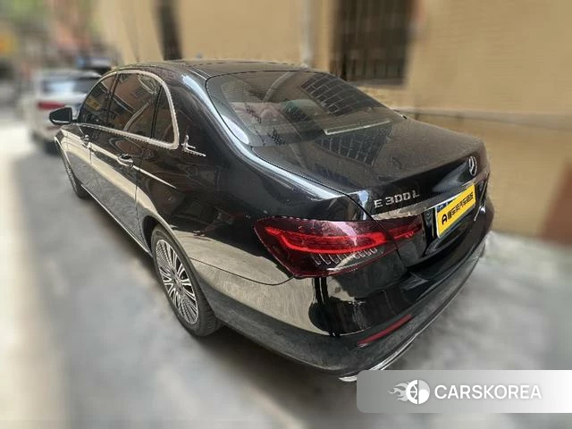 Mercedes-Benz E-Class 2022 Черный из Китая, фото 5