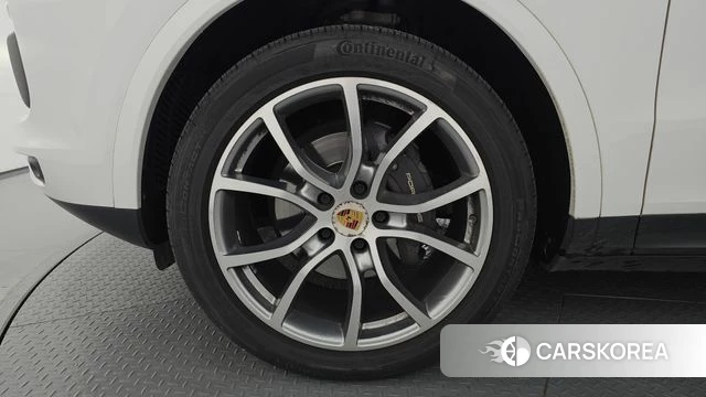 Porsche Cayenne (PO536) id 4918323 из Кореи 15