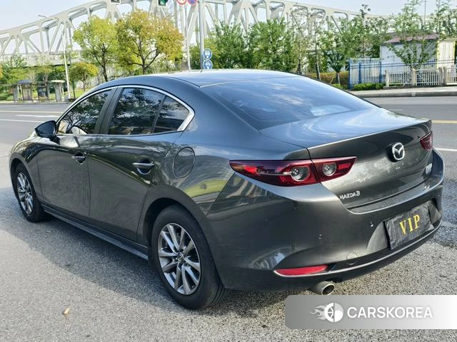 Mazda 3 2021 Темно-серый из Китая, фото 5