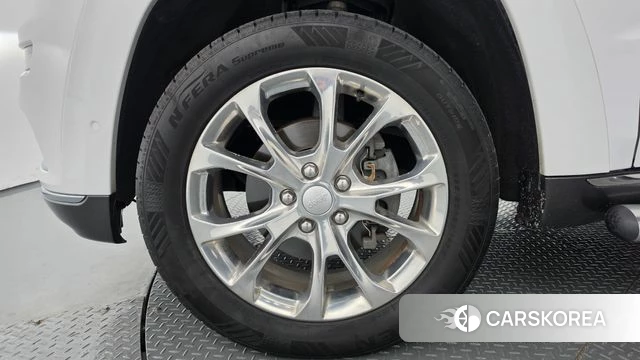 Jeep Grand Cherokee id 5048196 из Кореи 15