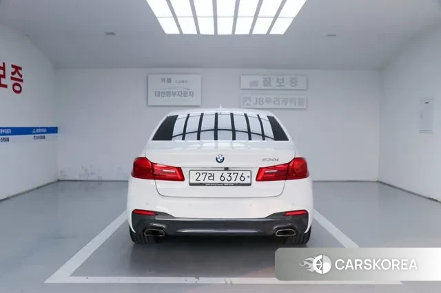 BMW 5 Series (G30) id 3779324 из Кореи 14
