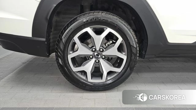 Ssangyong Torres id 5046053 из Кореи 15
