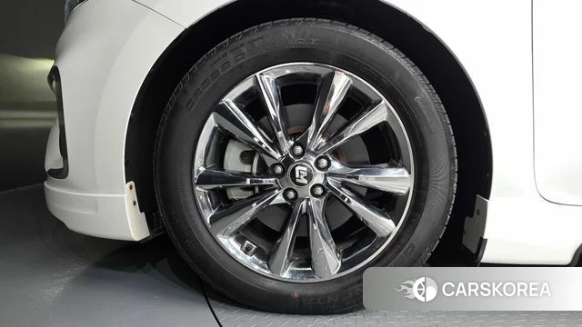 Kia The New Carnival id 5054209 из Кореи 15