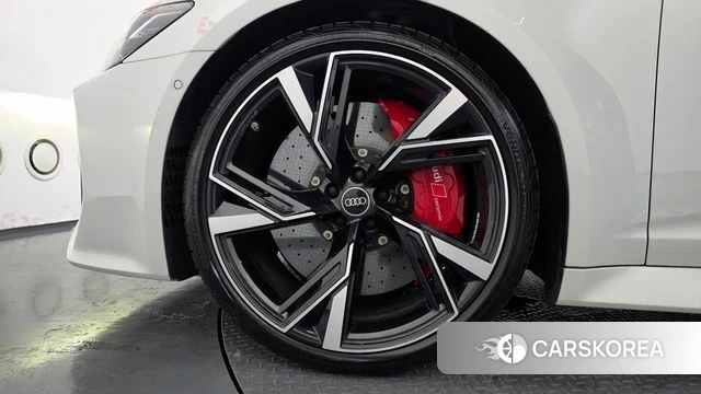 Audi RS6 (C8) id 4636896 из Кореи 29