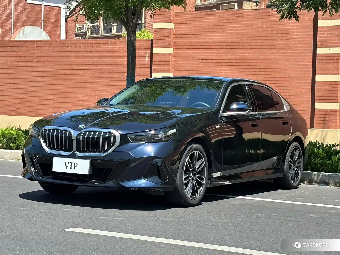 BMW 5 series 2025 Черный из Китая, фото 5