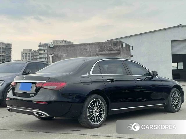 Mercedes-Benz E-Class 2023 Черный из Китая, фото 6