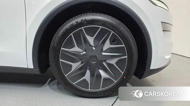 Tesla Model Y id 4879307 из Кореи 29