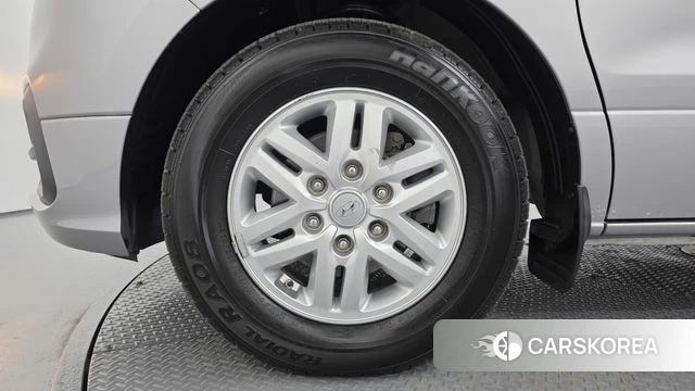 Hyundai The New Grand Starex id 4959440 из Кореи 25