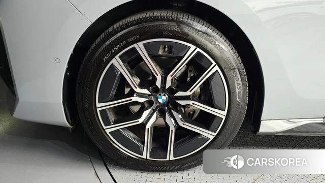 BMW 7 Series (G70) id 5016316 из Кореи 32
