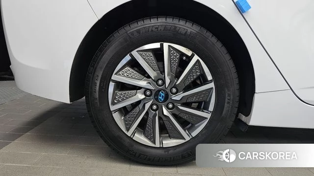 Hyundai The New Ionic Electric id 4967001 из Кореи 28