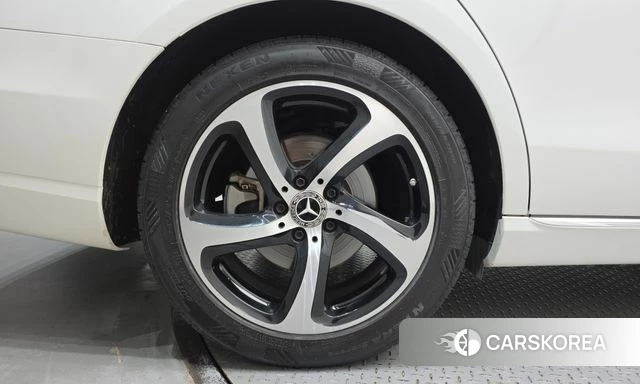 Mercedes-Benz E-Class W213 id 4987841 из Кореи 25
