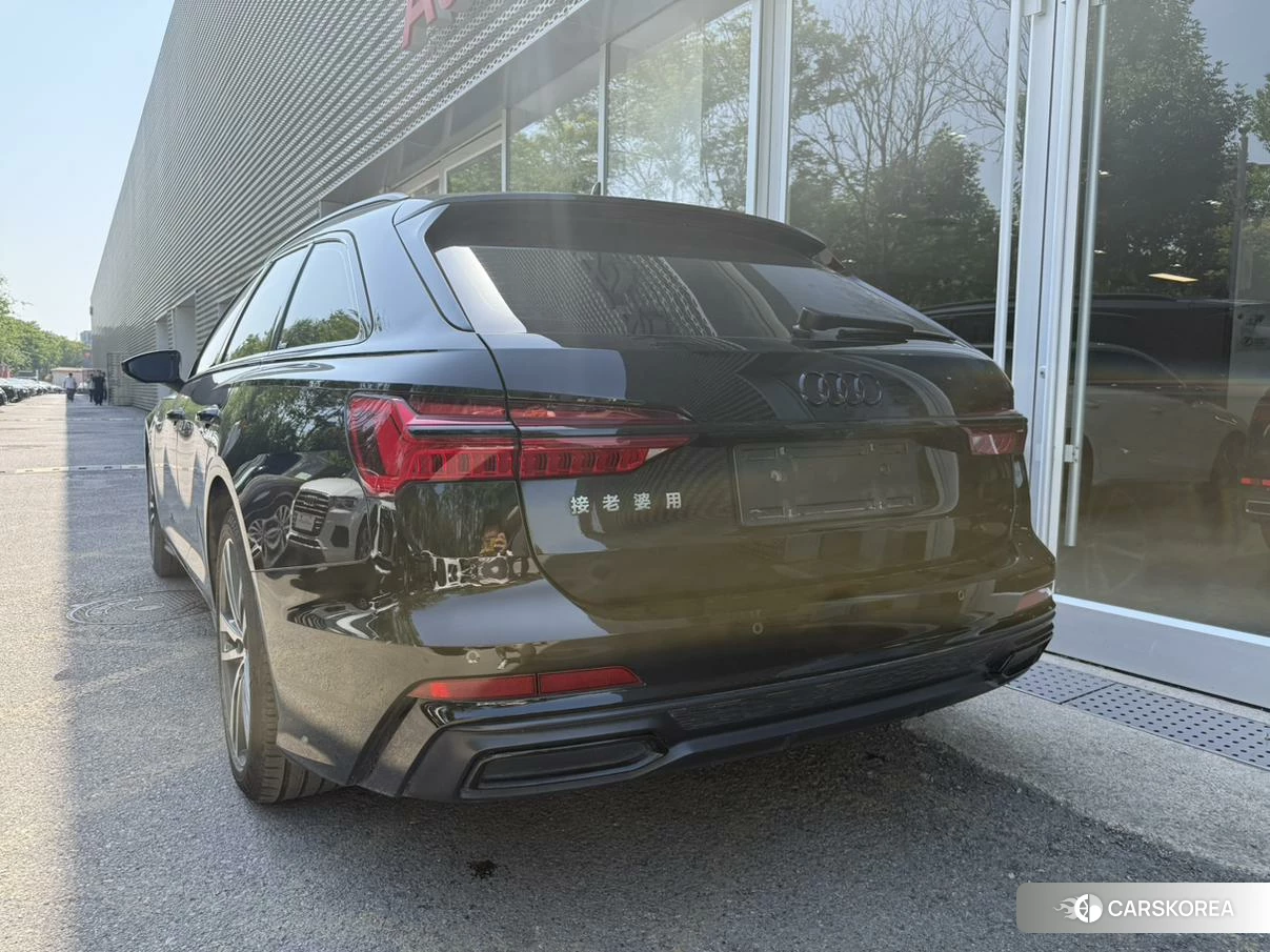 Audi A6 2021 Черный из Китая, фото 5