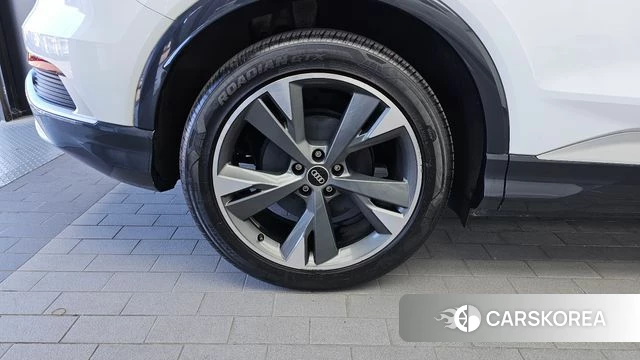 Audi Q4 e-Tron (F4) id 5027404 из Кореи 15