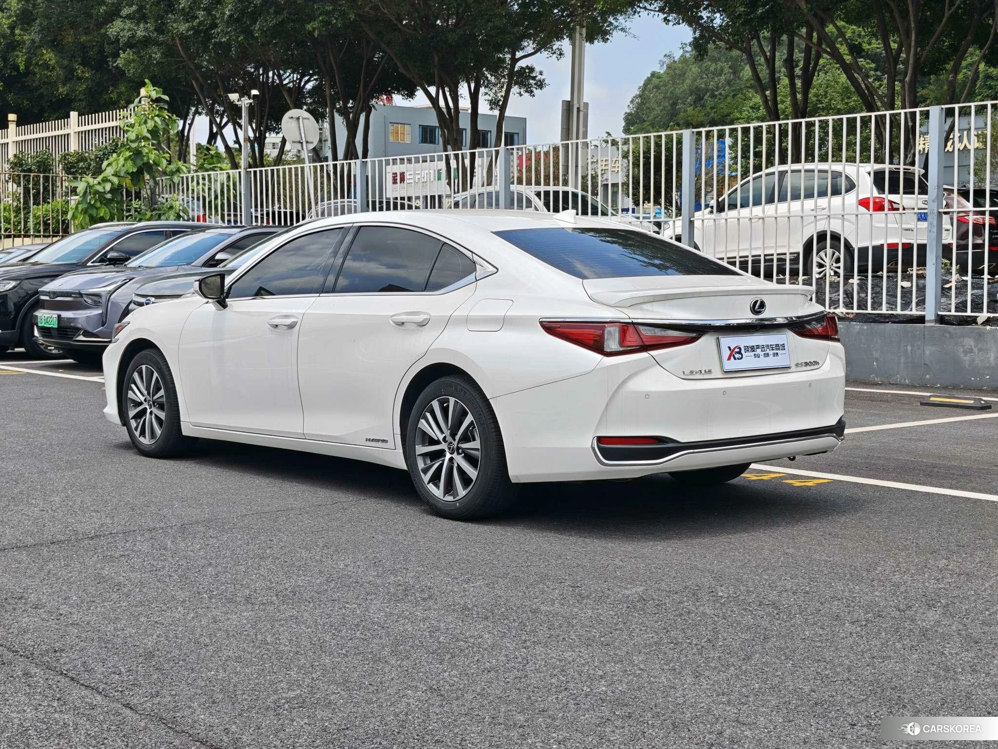 Lexus ES 2019 Белый из Китая, фото 5