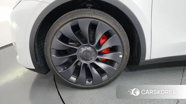 Tesla Model Y id 4400647 из Кореи 30