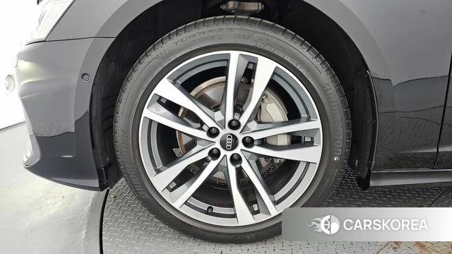 Audi A6 (C8) id 5022905 из Кореи 29