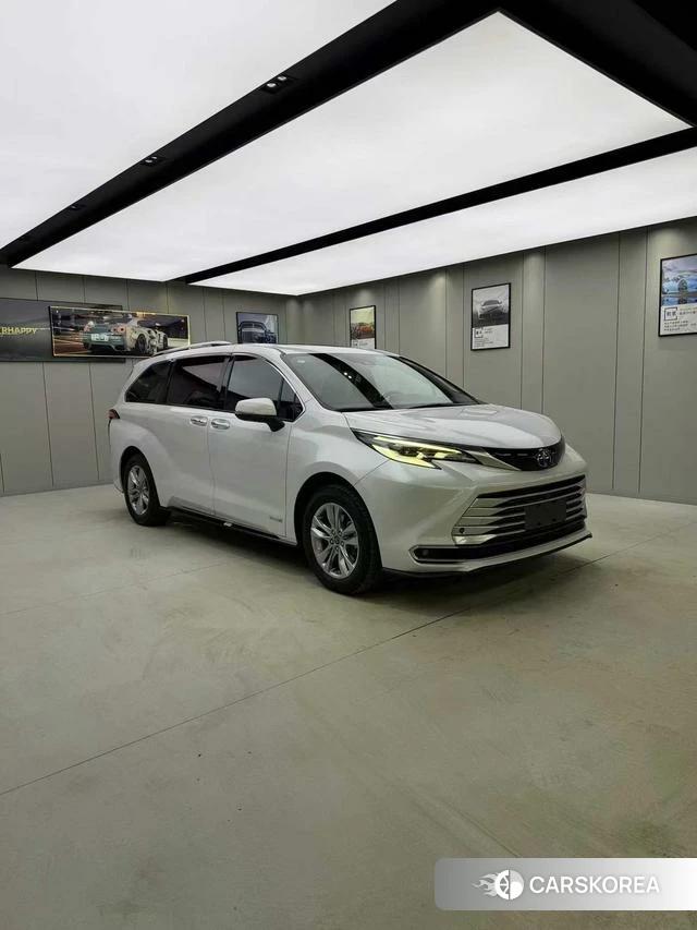 Toyota Sienna 2022 Белый из Китая, фото 5