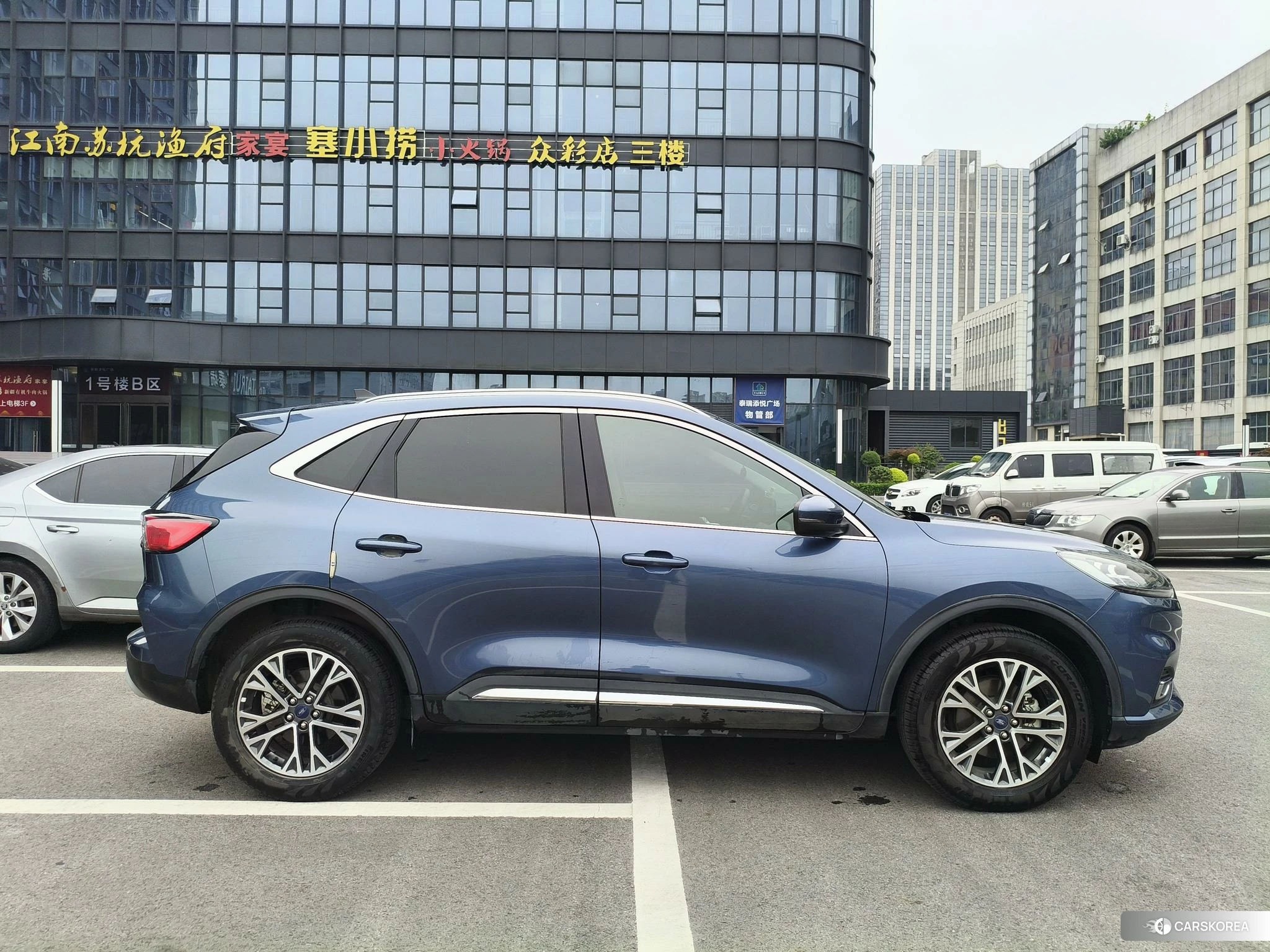 Ford Escape 2020 Синий из Китая, фото 6