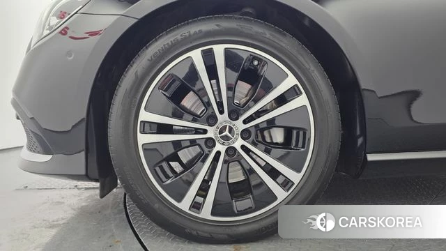 Mercedes-Benz E-Class W213 id 4951809 из Кореи 15