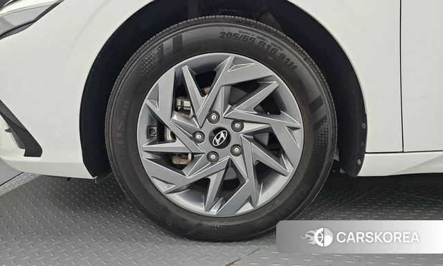Hyundai The New Avante (CN7) id 4957481 из Кореи 32