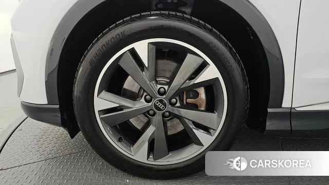 Audi Q4 e-Tron (F4) id 4898240 из Кореи 28