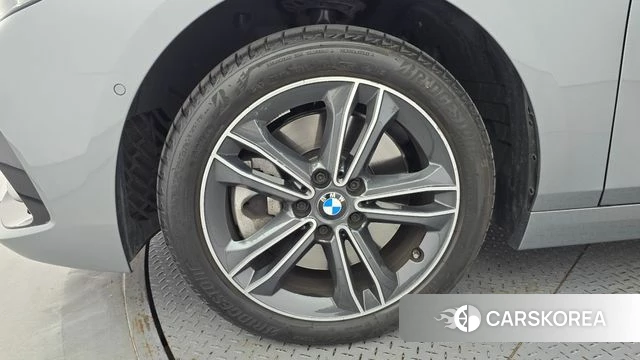 BMW 1 Series (F40) id 5045850 из Кореи 29