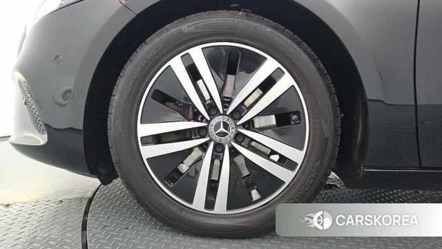 Mercedes-Benz A-Class W177 id 5034850 из Кореи 27
