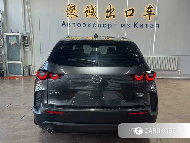 Mazda CX-50 2023 Темно-серый из Китая, фото 5