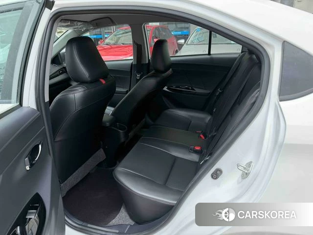 Toyota Yaris L 2023 Белый из Китая, фото 5