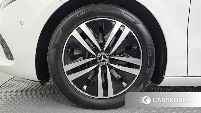 Mercedes-Benz A-Class W177 id 5017865 из Кореи 25